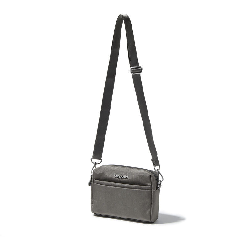 Baggallini 2-In-1 Convertible Bag