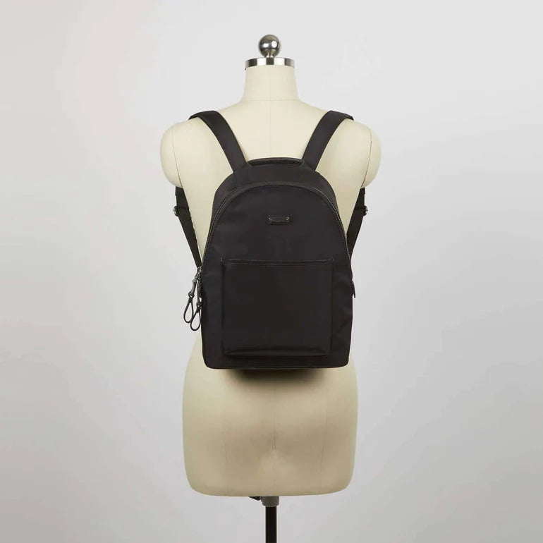 Baggallini Central Park Backpack