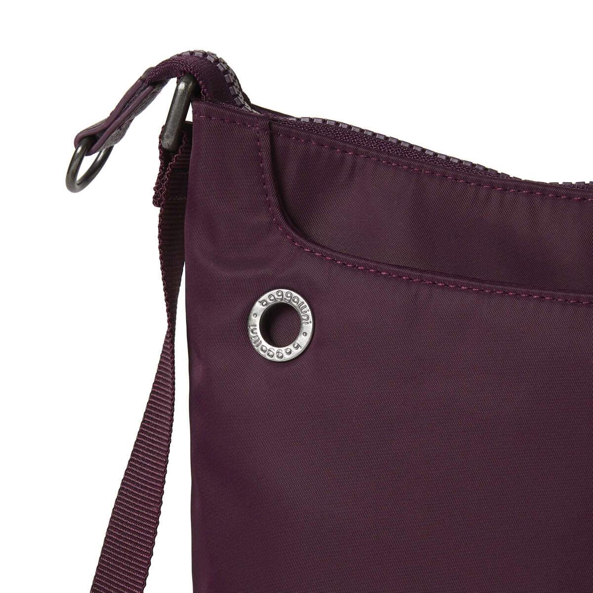 Baggallini Greenwich Crossbody Bag