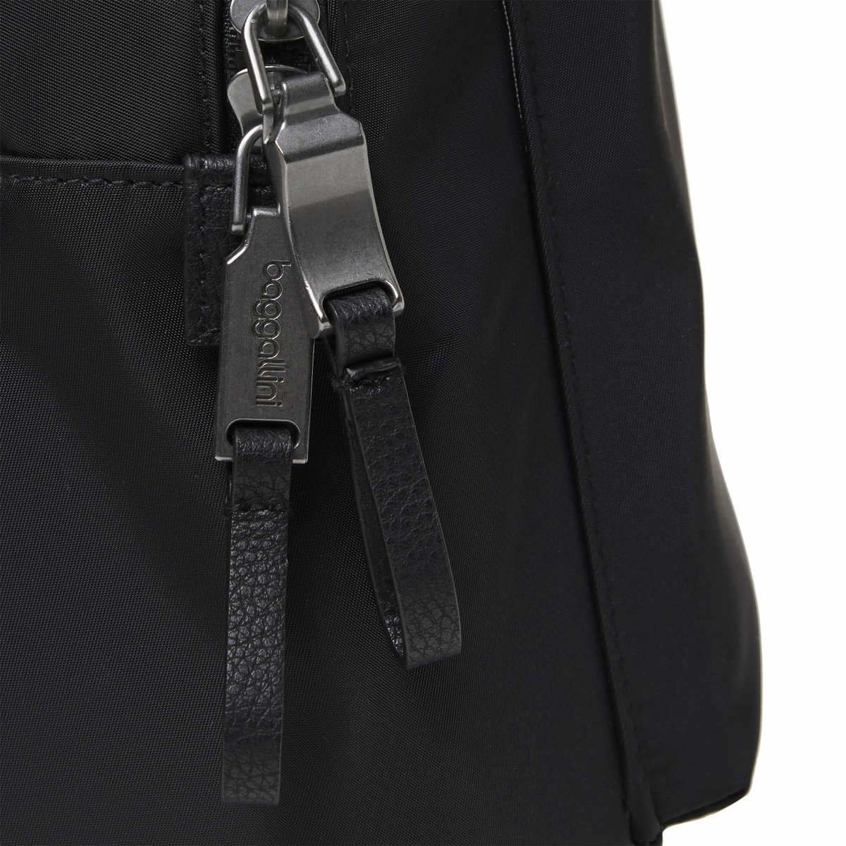 Baggallini Central Park Backpack